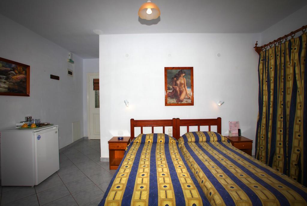Alexandros Rooms&Studios Skopelos Quarto foto